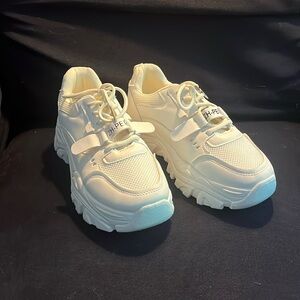 Chunky White Sneaker